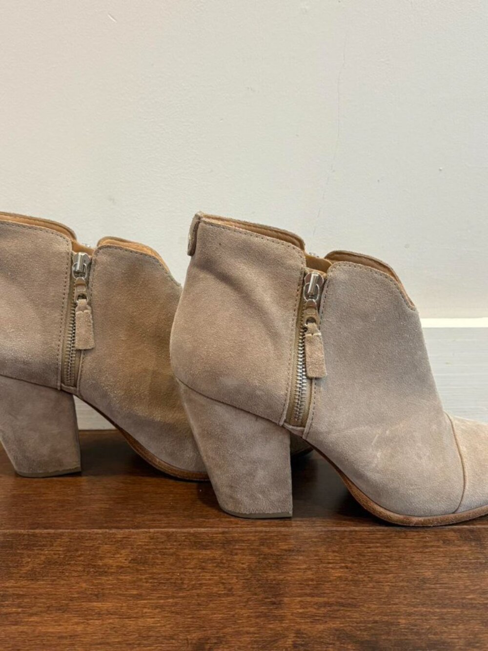 Rag & Bone Women's Tan and Grey Boots